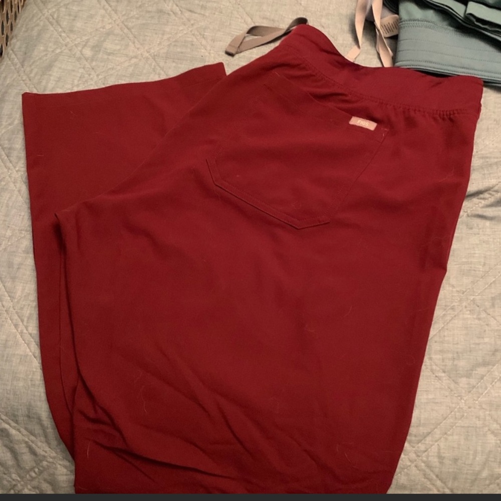Women’s Figs Scrub Pants